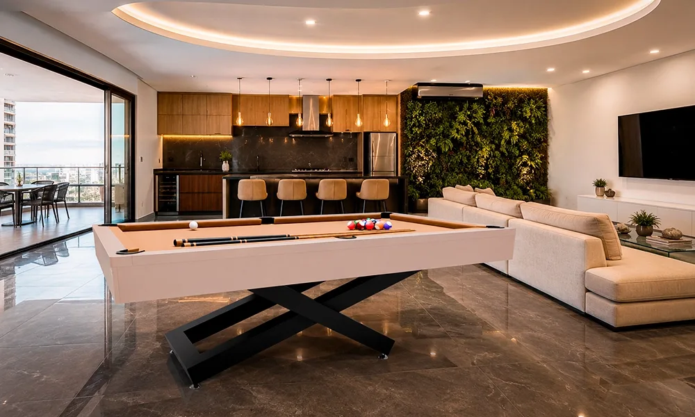 Mesa de sinuca modelo Baviera em área gourmet integrada de uma residência